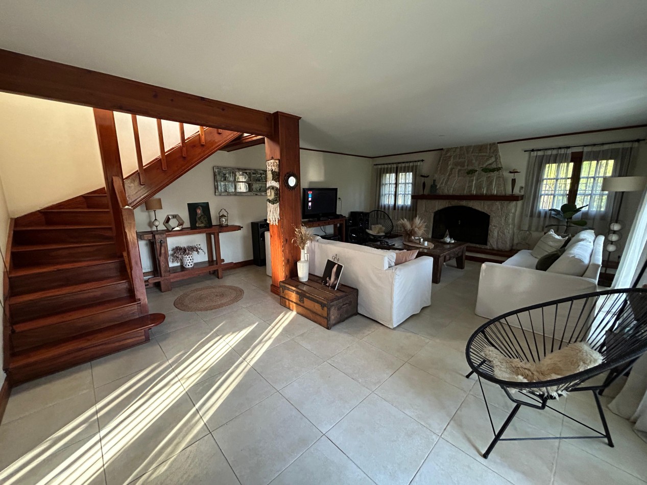 Casa Barrio El Cortijo Velazquez Esq Sarratea