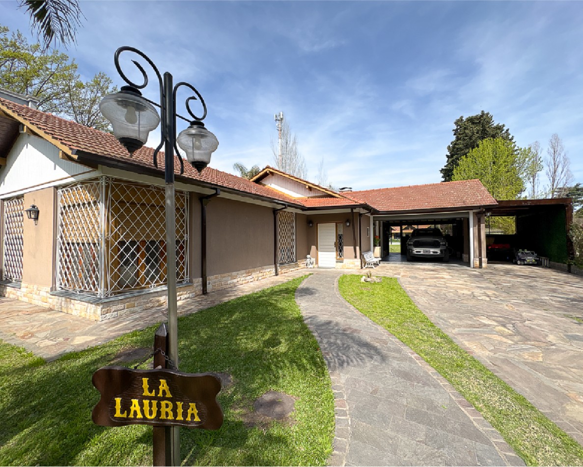 Hermosa Casa con 2 Quinchos y Casa de Huespedes en El Cortijo