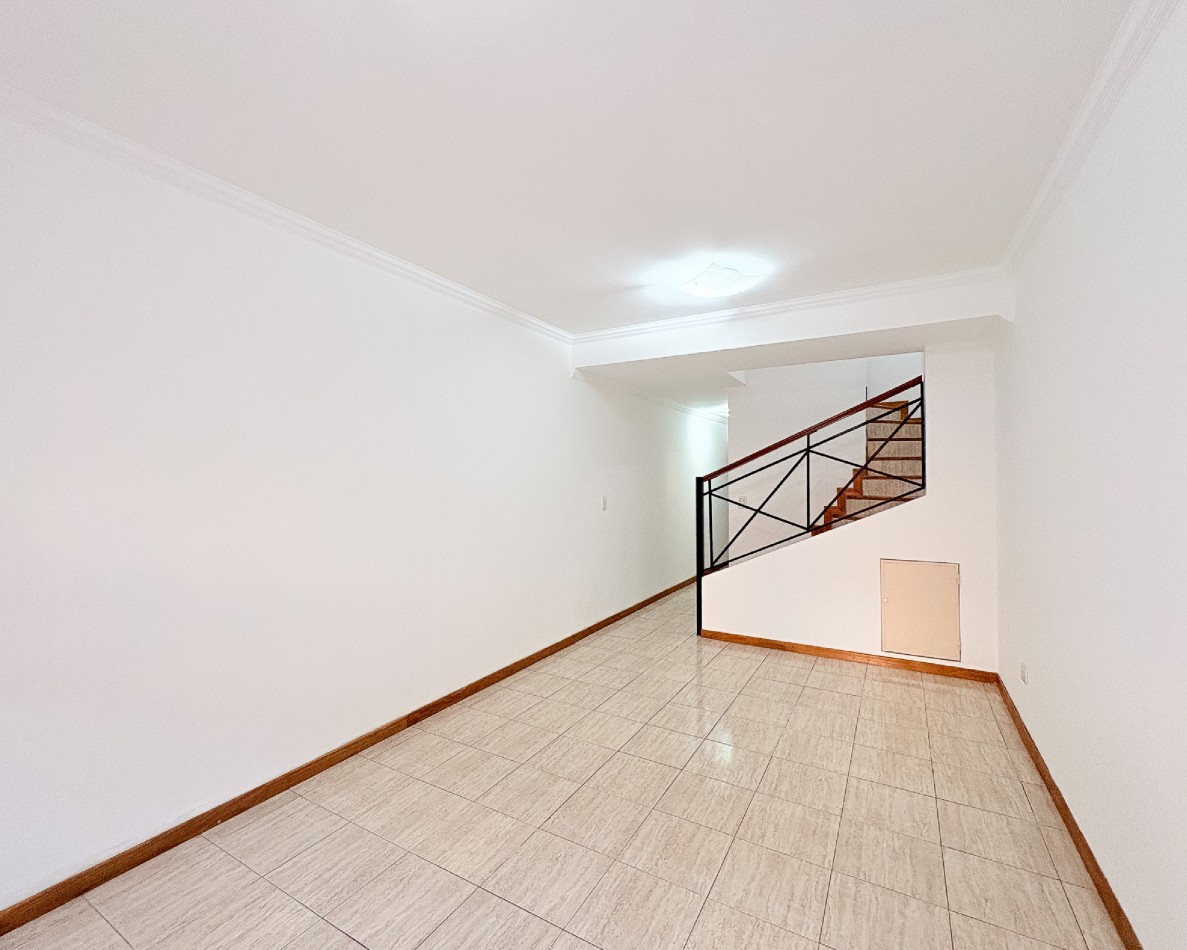 Hermoso Triplex con Cochera en complejo San Miguel Village