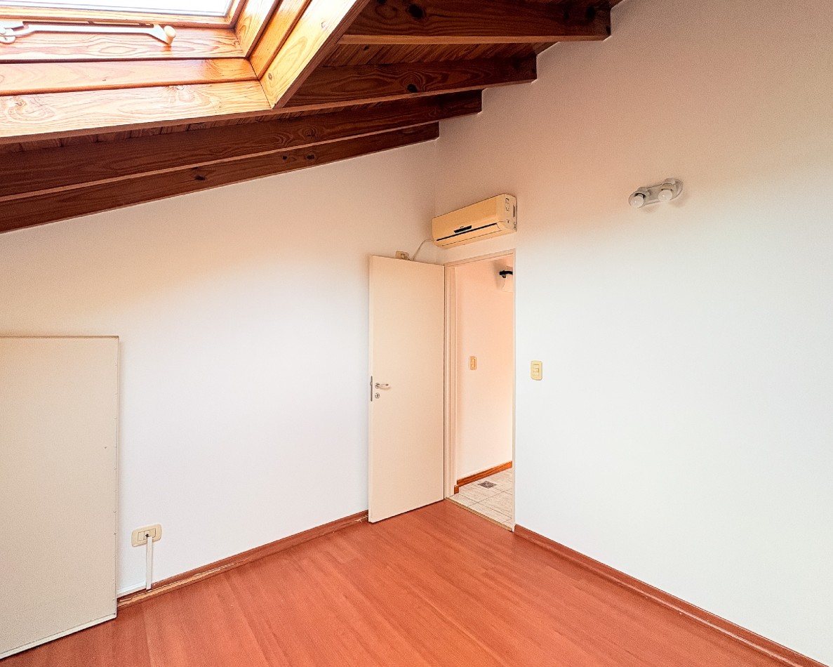 Hermoso Triplex con Cochera en complejo San Miguel Village