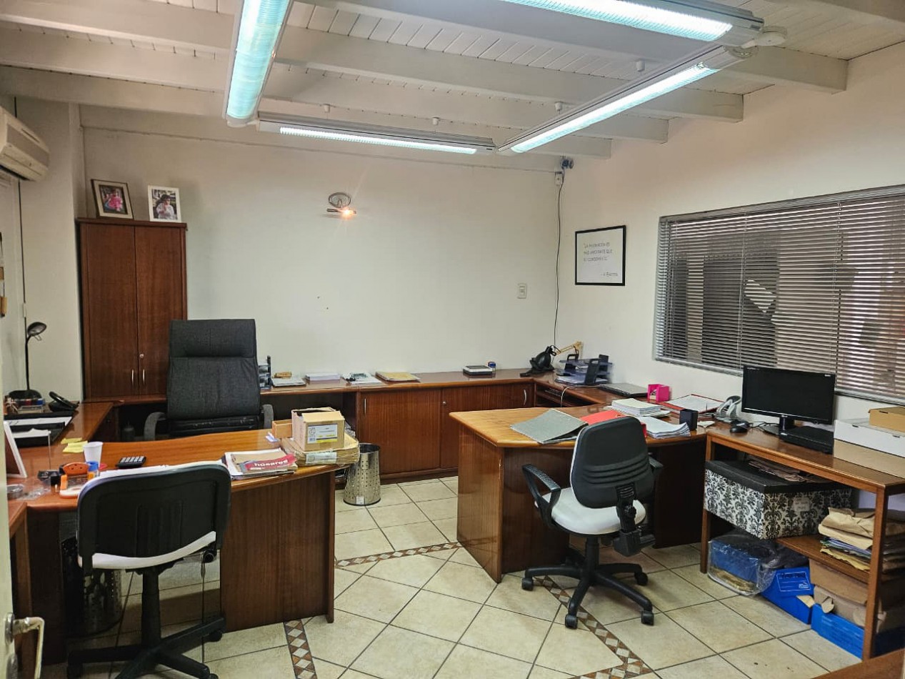 2 Galpones en Excelente Estado con Muy Buena Ubicacion en San Miguel