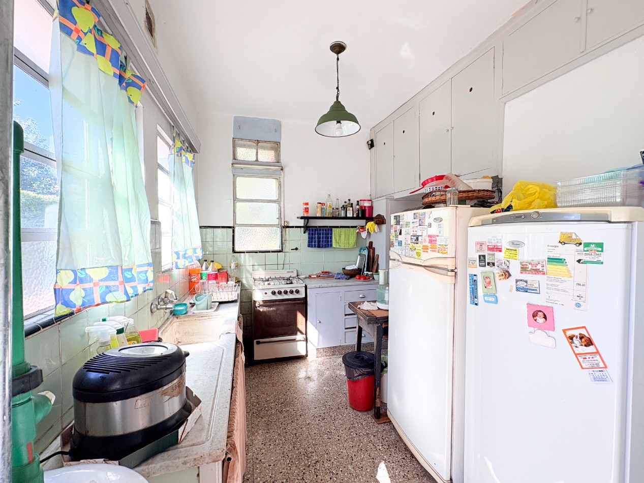 Casa 6 Ambientes con Parque, Pileta y Quincho Sobre Lote de 1.517 m² - Muñiz