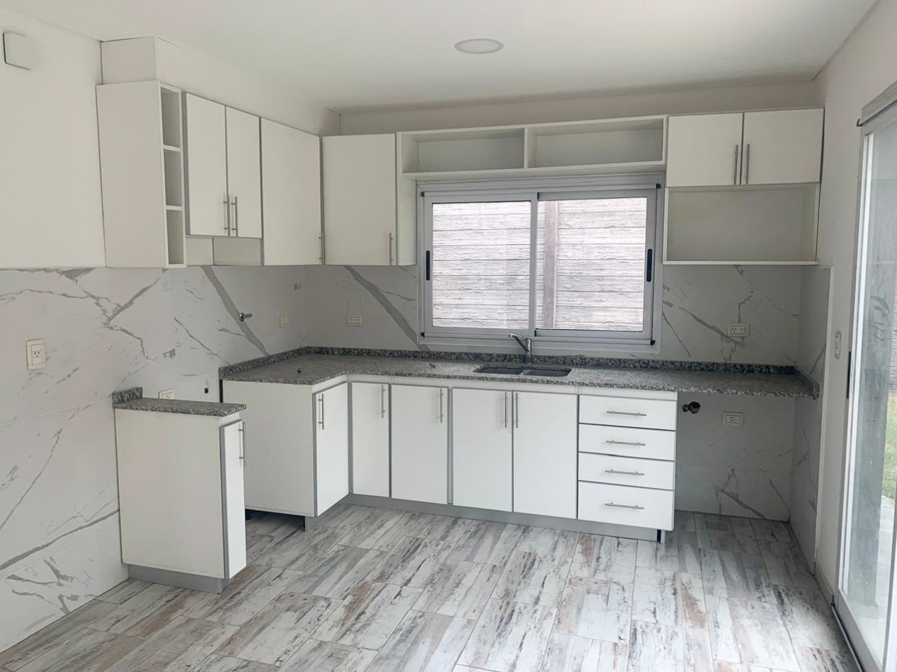 Hermosa Casa en Venta - Tortuguitas - Barrio de Casas