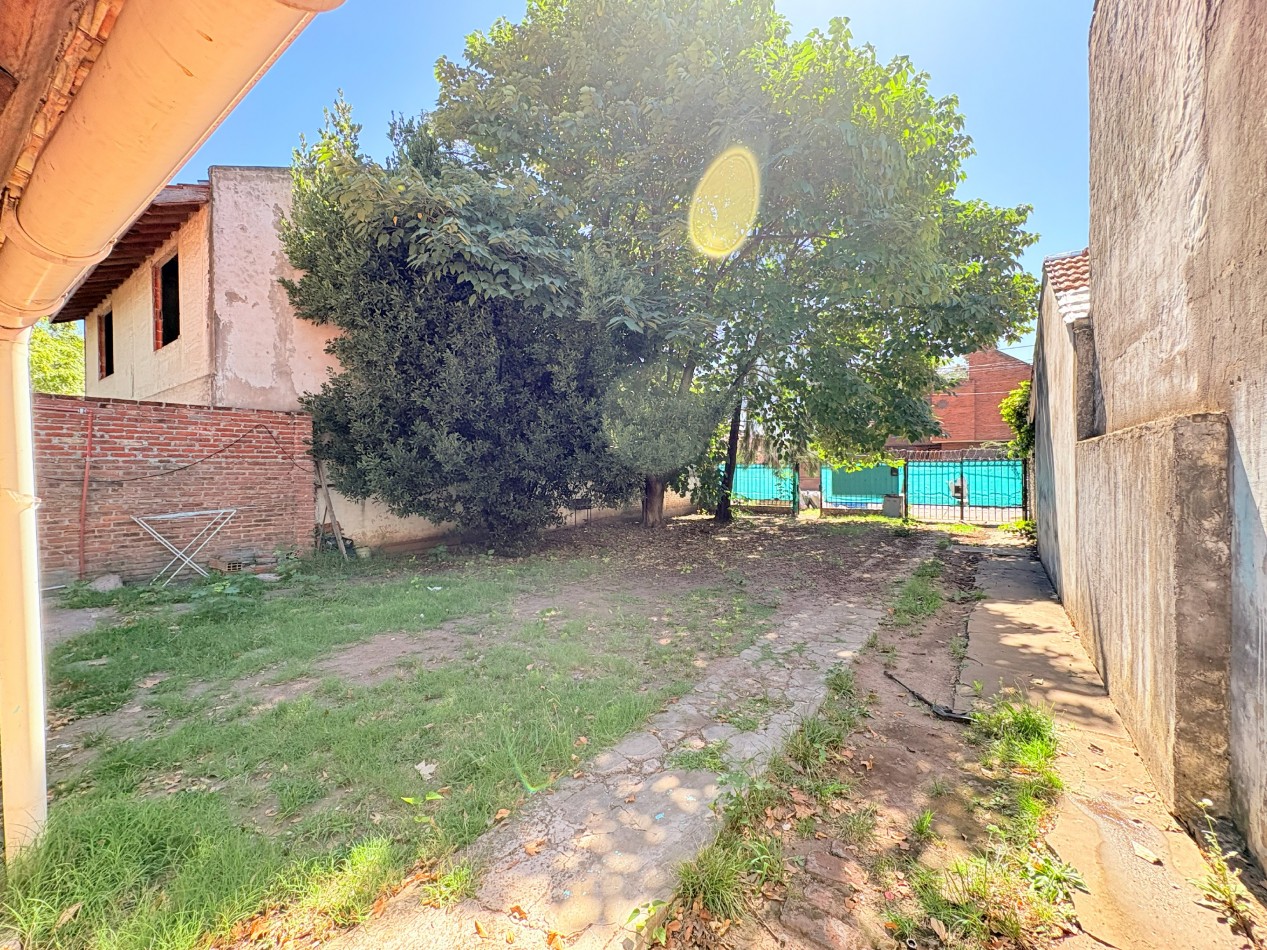 Casa con Gran Lote en Venta