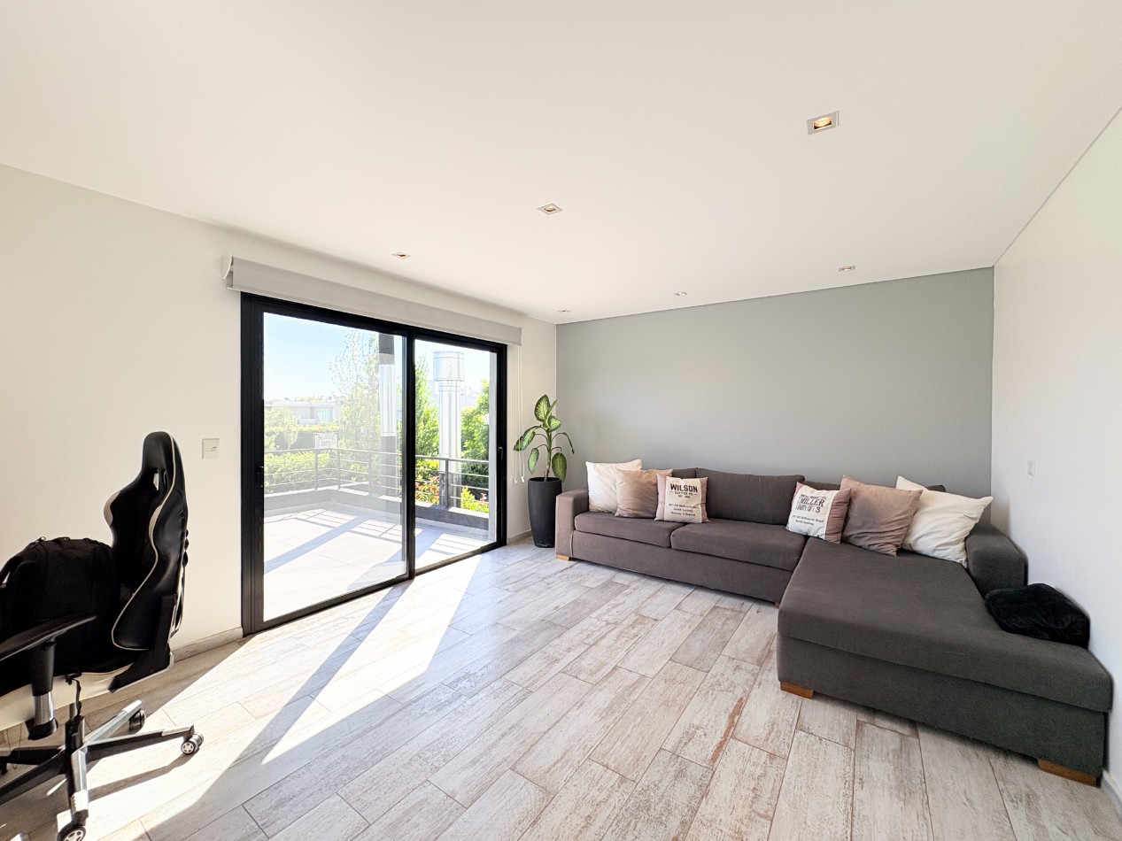 Hermosa Casa en Barrio Cerrado Bella Vista Chico