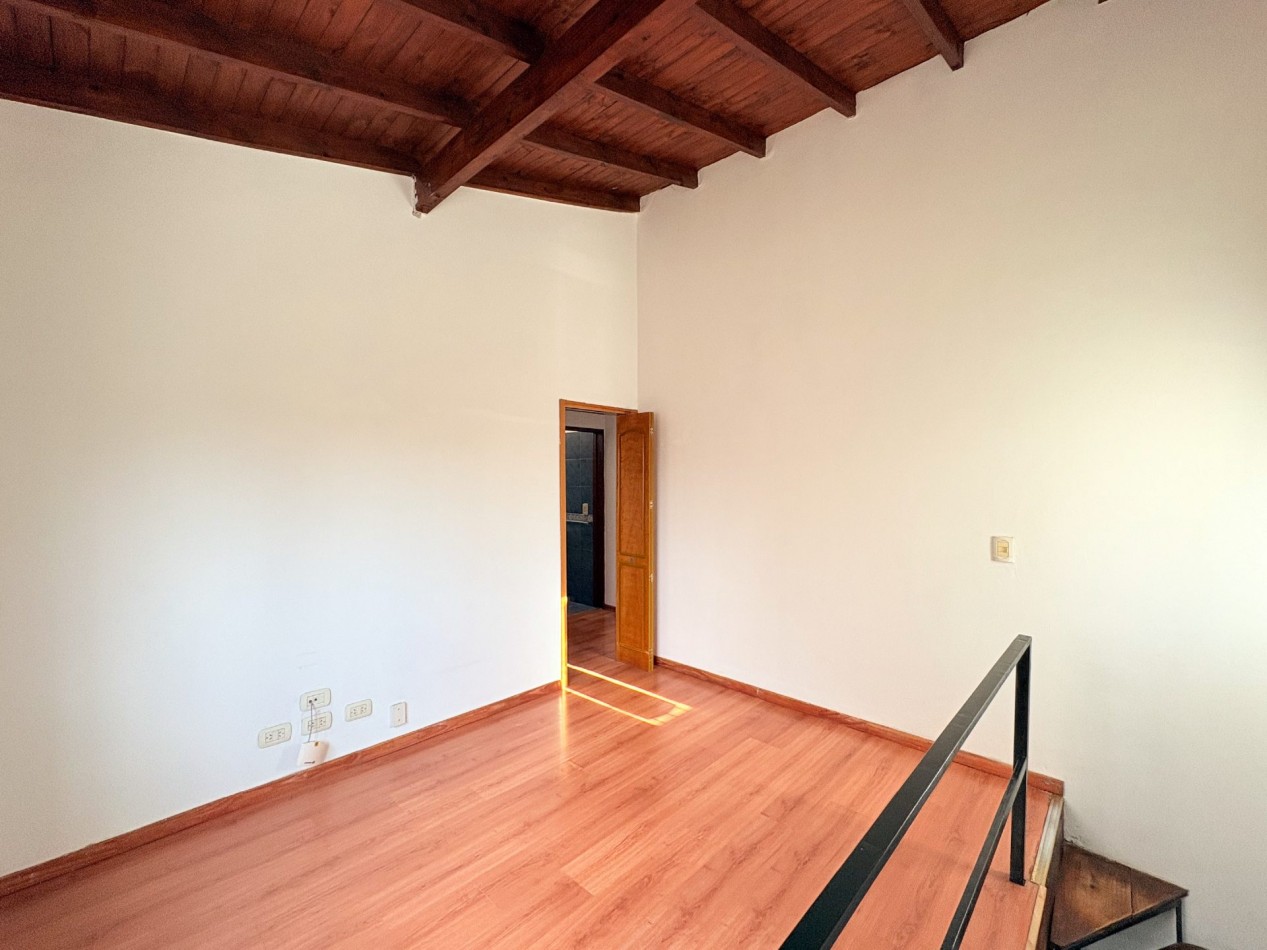 Casa 6 Ambientes en Venta en Bella Vista