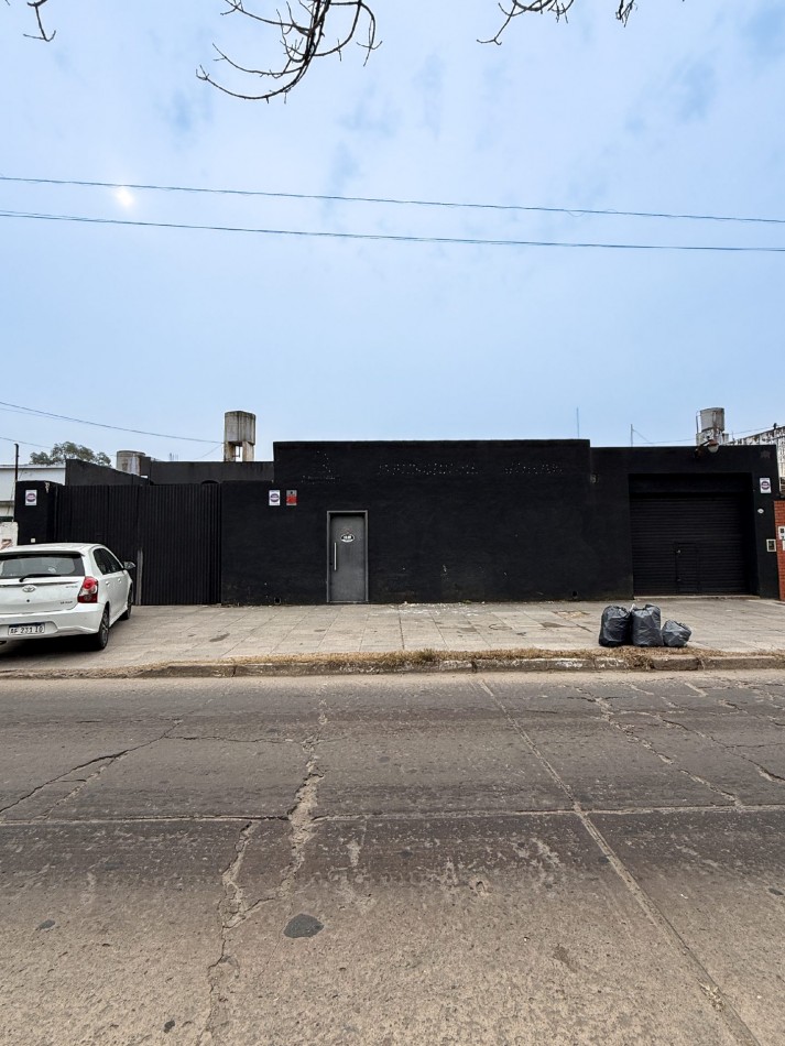 Galpon con Local Comercial - Libertad 1640, San Migue