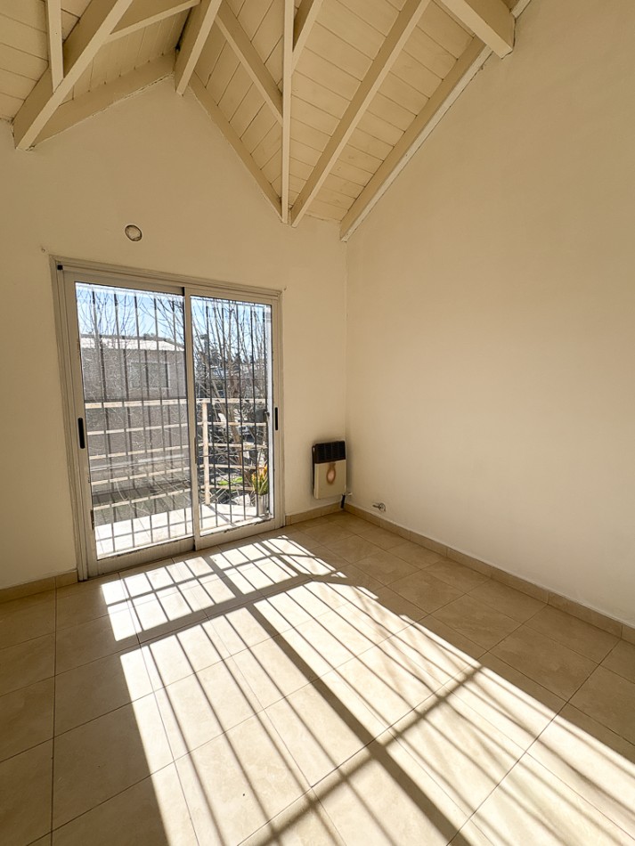 Duplex 3 Ambientes en Venta - San Miguel