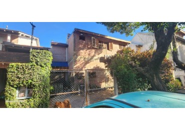 Hermosa Casa en Los Polvorines con Quincho