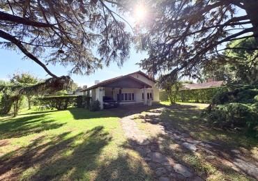 Casa 6 Ambientes con Parque, Pileta y Quincho Sobre Lote de 1.517 m² - Muñiz